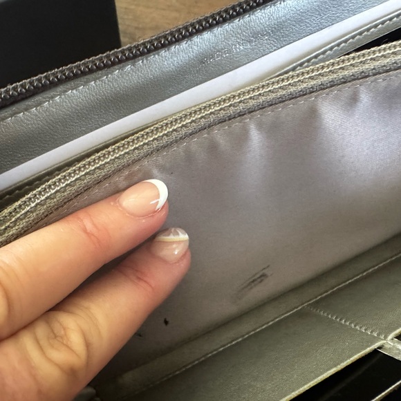 CHANEL Black Floral Embossed Wallet - Picture 6 of 14